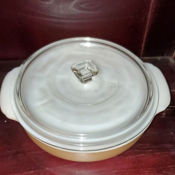 Vintage Fire King Baking Dish with Lid 8" - Picture 3 of 11